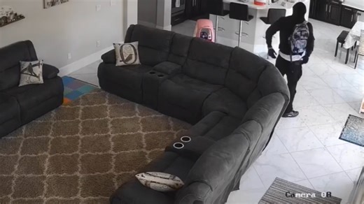Terrifying Home Invasion Incident | Home Invasion Caught on CCTV  ...
