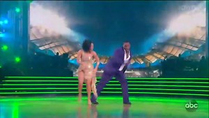 Ray Lewis Drops Out of ‘Dancing With the Stars’ After Injury