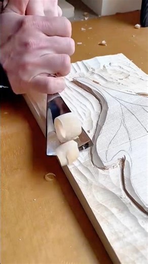 Wood Carving Technique Using Flat Chisels for Fine Details #shorts