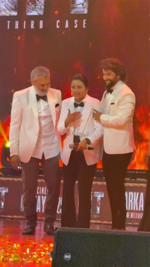 NandGowli Kamlesh on Instagram: "@kanakalasuma Chance kotting moment with as Rajamouli n Nani with same dressing style"