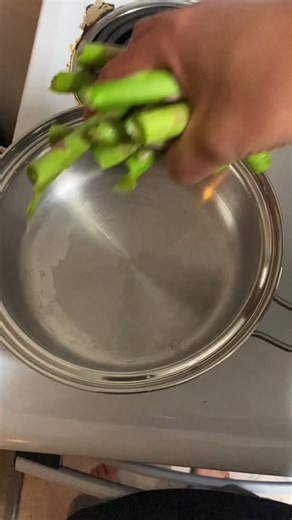 Here is Yet another simple recipe in saladmaster cookware. It's a very simple dish to make, but it's delicious. #saladmasterhealthycookingsystem