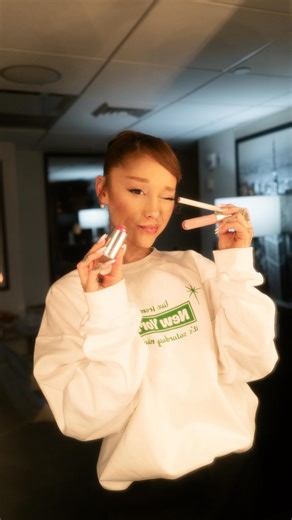 r.e.m.beauty on Instagram: "she’s booked n busy ✨ shop ari’s backstage essentials with a limited time bundle on rembeauty.com and receive a free mini mascara ♡"