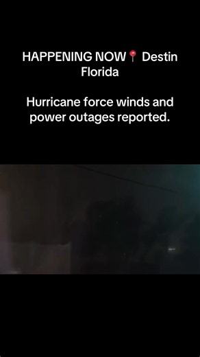 Hurricane Isaias Destin Florida: Live hurricane-force winds & outages