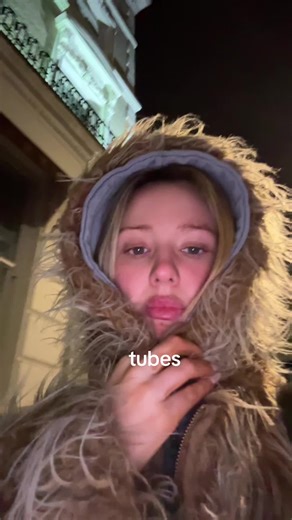 Tube Travel: How Do They Know Where You Got On?