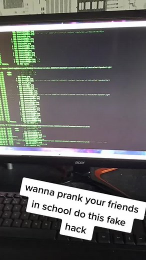 Cómo hacer una broma de hacking falso en la escuela