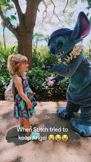 Silly Stitch 😜😅 #stitch #disneyaulani #stitchlovers #hawaii #Oahu #disneystitch #disney #ohana #aloha #stitchandangel #love #cute #kidsoftiktok #kids #aulani #fypシ #fyp