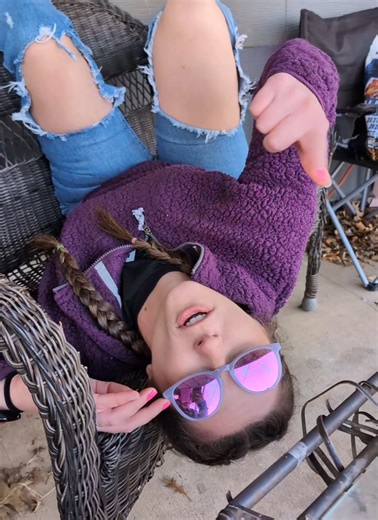 Tweedle Dee and Tweedle Dumb bitch. #bestie #dumbbitch #purple #morons #momtok @Ava Shove