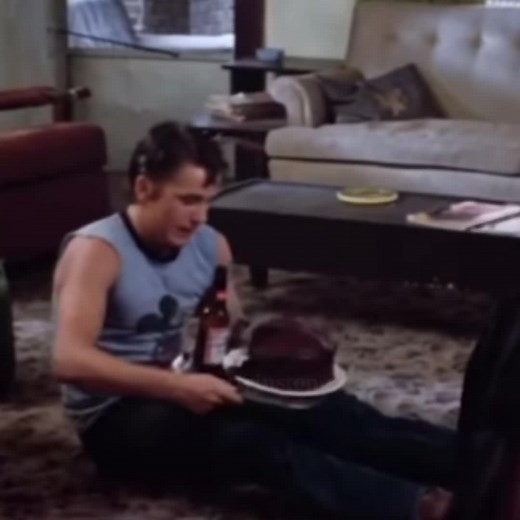 #TWOBITMATHEWS happy birthday to the funniest greaser (besides dally and pony with their facial expressions) keith ’two-b!tch’ mathews 🥰‼️ {#kxtwinston #twobitmathews #theoutsiders #keithmathews #keithmathewsedit #twobitmathewsedit #emiloestevez #emiloestevezedit #foryoupage #theoutsiderssehinton #fyp #fypシ #theoutsidersedits #greasers #fypage