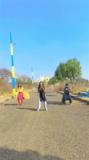 ನನ್ನ ನೋಡಿರ ಸಿಟ್ಟಿಗೆ ಬರ್ತಾಳಾ ಯಕರ ನಿಮ್ಮೊವ.......#janapadaloka #janapada #ukjanapada #janapada_geete