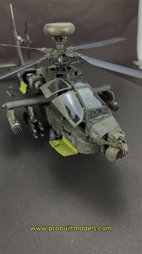 1:35 Scale Helicopter Set : AH-64D Apache Longbow and MH-60L Black Hawk