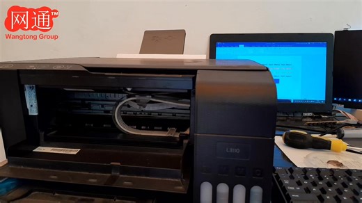 Jasa service dan perawatan (maintenance) komputer, laptop, printer, Jaringan dan recovery data. Melayani panggilan wilayah kota Surabaya, Sidoarjo dan Gresik. Pengerjaan langsung di rumah/kantor pelanggan. #Free biaya transport : Surabaya, Sidoarjo dan Gresik #Free Konsultasi (wa.me/6282336778606) Hari dan Jam Operasional kami, Hari : Senin – Minggu Jam : 08.00 – 21.00 WIB (Tanggal merah tetap buka - Janjian dulu) Penting : (1) Pengerjaan langsung di lakukan di rumah/kantor pelanggan. (2) Harus 