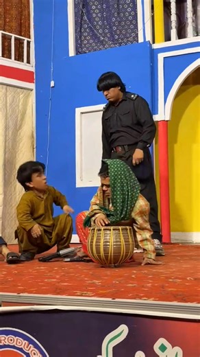 Vicky kodu and kami kodu stage clip | Comedian Kami Kodu