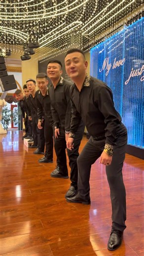 #lamborghini #usa_tiktok #chinese #dance