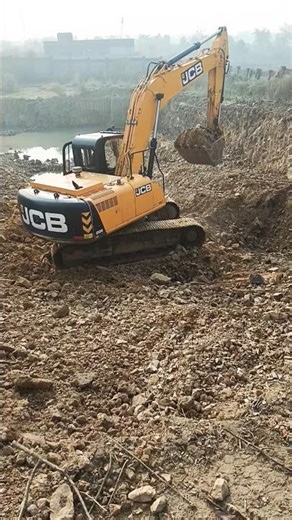 2026 JCB JS 205 Review