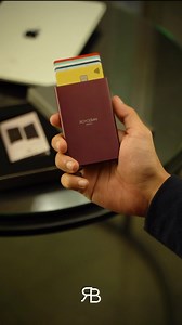 1K reactions · 263 shares | Say goodbye to bulky wallets! Experience the convenience of a wallet condensed into one sleek design. With a simple pull of a button, our innovative wallet fans out your cards for easy access. | Royceban | Facebook