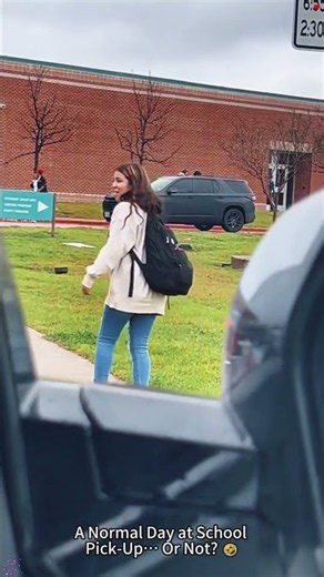 A Normal Day at School Pick-Up… Or Not? 🤣#EmbarrassingMoments #FunnyKids #FamilyFun #funny #viral