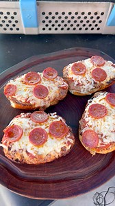 Pizza stuffed sausage bread | Miguels cookingwithfire