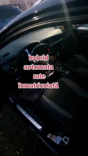 Toyota Auris Hybrid 2016 cu rate și fără avans