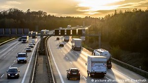 VW to buy Navistar stake – DW – 09/06/2016