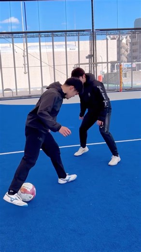 Cross Elastico! #football #footballskills #futeball #futsal #soccer #サッカー #skills