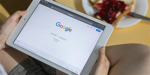 El nuevo algoritmo de Google oscila entre contenido útil y sugerencias insólitas de la inteligencia artificial