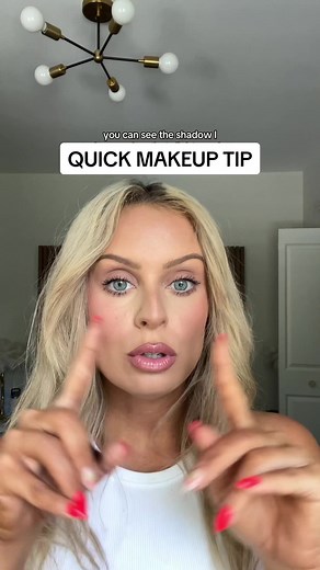 how to make your green eyes pop.. the color wheel is everything #makeuptiktok #greeneyes #makeuptips #makeuptipsandtricks #makeuptip #greeneyesmakeup