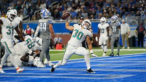 Dolphins' trick play results in wild TD for Ingold