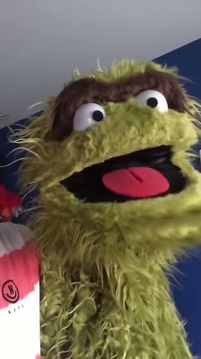 Oscar the Grouch replica refurbished!