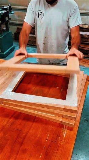 Transforming 33 Wooden Squares into a Masterpiece
