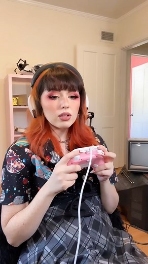 Saige Ryan on Instagram: "Oh me? I’m totally on my way, let me just grab my @alienware X14 real quick. #RTXOn #AlienwarePartner"