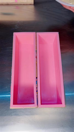 Making a FROSTED Coffee Soap! #coffeesoap #coffeesoapmaking #coffeesoapbar #scrubbycoffeesoap #simplesoap #basicsoap #pistachiosoap #saltedcaramelsoap #perfumesoap #naturalsoaps #naturalsoapmaking #rosesoap #rosesoapflower #wintersoap #wintersoapscents | The SOAP Marking