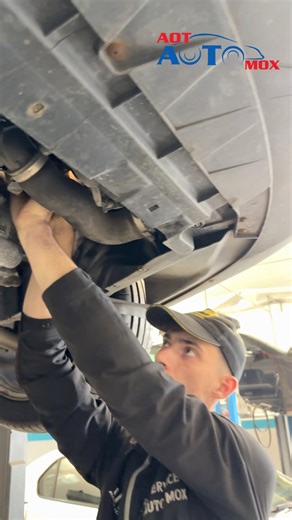 Electromotorul prezenta urme de ulei provenit din motor, care ajunsese pe mecanism și provoca patinarea la pornire. Am efectuat demontarea completă, curățarea tuturor componentelor și verificarea sistemului de etanșare. După recondiționare și ungerea corectă a pieselor, electromotorul funcționează impecabil — fără patinare și cu pornire imediată! 🚗🔧 #mecanică #recondiționare #bendix #auto #repair #serviceauto #garaj | Service AUTO MOX