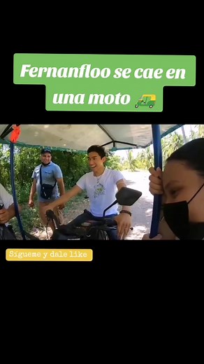 Fernanfloo y sus divertidos fails en moto