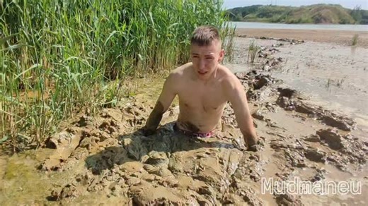 mudman on Instagram: "Fun in the smelly quicksand 🤢🥵 #mudman #quicksand #mudstuck #sinkingfantasy #mudlovers #mudscene #mudplay #mud #mudfettish #mudfantasy"