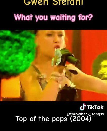 Gwen Stefani “What you waiting for” (2004) #bubblegumpop #live #gwenstefani #whatyouwaitingfor #popmusic #topofthepops #totp #fyp #foryou #2000smusic #song #throwbacksongs #tiktok