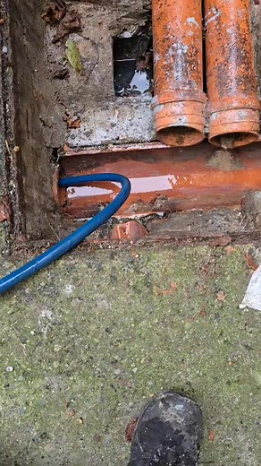 What Are the Common Causes of Blocked Drains in Dublin? Understanding the common causes of blocked drains can help you take proactive measures to prevent these issues. Some frequent culprits include hair, grease, food waste, foreign objects, and mineral buildup. In older properties, tree roots can also infiltrate drain pipes, causing significant blockages. By being mindful of what goes down the drain, such as avoiding pouring grease or flushing inappropriate items, you can reduce the risk of clo
