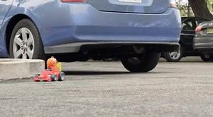 【TSUM TSUM 王國】中文版第二集來囉！你們趕快檢查看看，有沒有TSUM TSUM偷偷跟你回家了呢？ | 迪士尼台灣