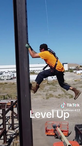 Happy Monday Ironworkers!! Column Climbing Local 27!!! Had a great time in Utah filming these motivated apprentices! Level Up! #unionironworkers #godisgood #blessed #steelerectors #columnclimb