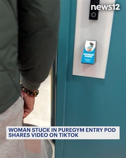 'PURE PANIC': PureGym took over all former BLINK fitness locations in Brooklyn, and with the makeover came new sliding doors that require a phone scan to enter. READ MORE: https://bit.ly/3Y2U1Ov | News 12 Brooklyn