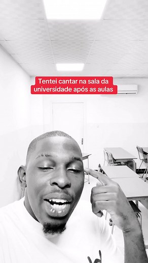 C4 Pedro Ft Soarito - Cantando na Sala de Aula Após as Aulas