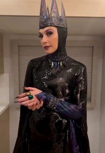 Gal Gadot as Evil Queen in New Snow White Film
