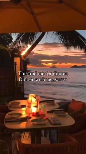 LOVE IS ART © on Instagram: "Now that’s the kind of dinner date we can get behind. 😌 Spice up the night even more with a Love is Art Kit. Grab yours through the link in our bio. #loveisart #uniquedatenight #datenightideas"