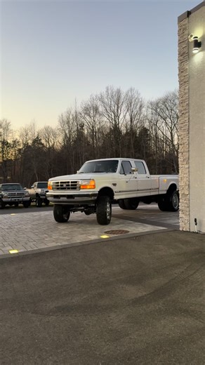 22K views · 22K reactions | Oh my goodness  FOR SALE‼️ Full listing Monday if it makes it til then ‍ 1996 F350 PowerStroke  Text @nj_truck_king_scott 856-420-0787 Text @nj_truck_king_deena 856-420-0788 | King of Cars & Trucks Inc. | Facebook