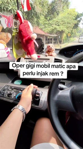 Oper Gigi Mobil Matic: Kapan Harus Injak Rem?