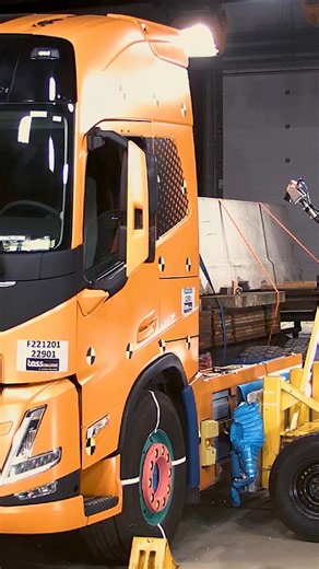 All Volvo’s electric trucks go through tough testing. We simulate real traffic conditions to test how they respond to extreme forces, helping us protect what matters most. Learn more here: http://zip1.io/4FyJCa #VolvoTrucksSA #Safety | Volvo Trucks South Africa