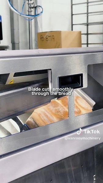 Treif Primus Fusion: Compact Bread Slicer for Bakeries
