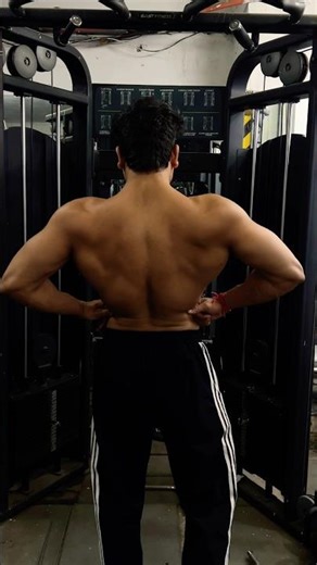 Back 🐍 #speedsong #dance #music #backworkout #cobraback #backmuscle #bigback #fitnessmotivation