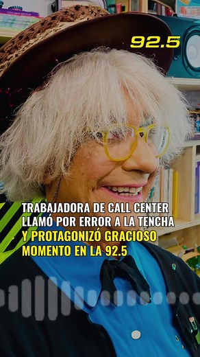 ¡Re profesional! 😅. Durante lo que fue el programa de este lunes en #ElShowdelaTencha, tuvimos un particular momento que sacó risas al aire 🤣. Resulta que, mientras hacía su pega, a la trabajadora de un call center se le resbaló el dedo y terminó llamando a nuestra vieja querida, todo esto, sin saber que era ella 👀. Como era de esperar, la #Tenchita no perdió la chance de lesear un ratito con la mujer que, durante todo el llamado, demostró estar más que capacitada para su pega 🫡. ¿Qué te par