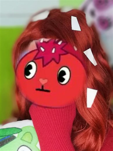 faut pas me laisser faire des montages a 23h #cosplayergirl #trendiing #happytreefriends #htf #htfcosplay
