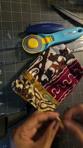 Tiny drawstring pouch